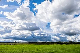 Bedrohlicher Himmel im Herbst