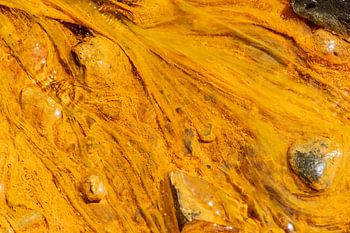 Golden-yellow liquid natural texture – Abstract mineral pattern II