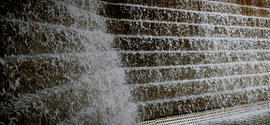 Cascading Elements – Liquid Steps von Feel&Capture Photography
