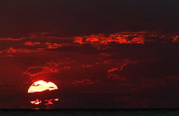 Sunrise over Durankulak lake, Bulgaria. by Beschermingswerk voor aan uw muur