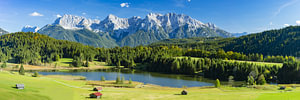Geroldsee, dahinter das Karwendelgebirge