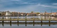 De haven van Blokzijl op een vroege lentedag van Harrie Muis thumbnail