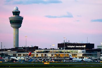Schiphol bei Sonnenaufgang
