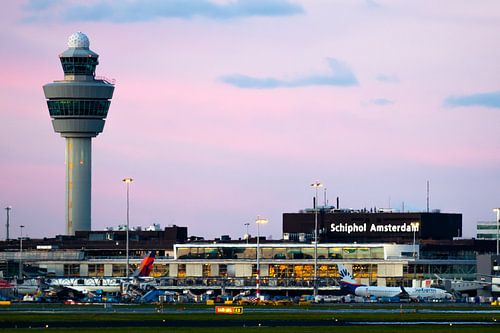 Schiphol au lever du soleil