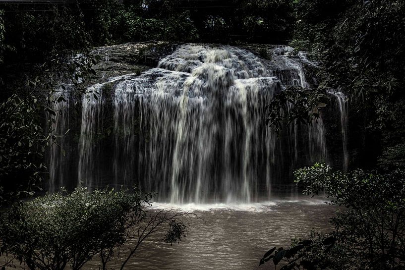 waterfall by Liese Vaesen