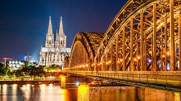 Cathédrale de Cologne la nuit sur Günter Albers