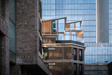 Bricks and Glass van Rob van der Wal