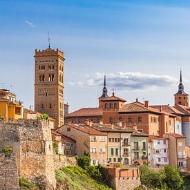 Stadtmauer, die das historische Zentrum von Teruel umgibt von Marc Venema