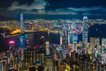 Hong Kong Skyline 10 von Tom Uhlenberg