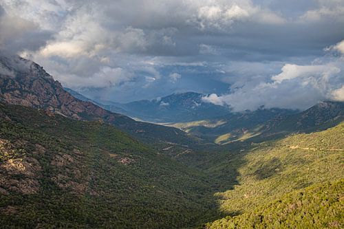 Uitzicht op de streek Balagne op Corsica