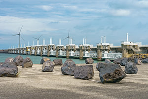Delta-Maßnahmen in Zeeland: der Oosterschelde-Deich.