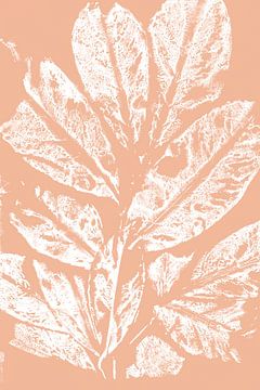 Witte bladeren in retrostijl. Moderne botanische kunst in lichte terracotta of roze zalmkleur. van Dina Dankers
