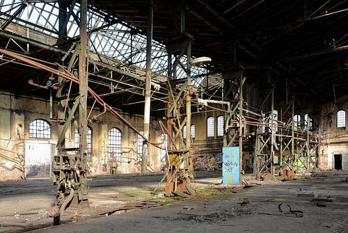 verlaten fabriekshal van een voormalig bedrijf in Maagdenburg