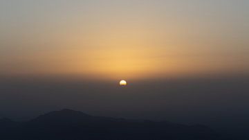 Sonnenaufgang über dem Atlasgebirge II.