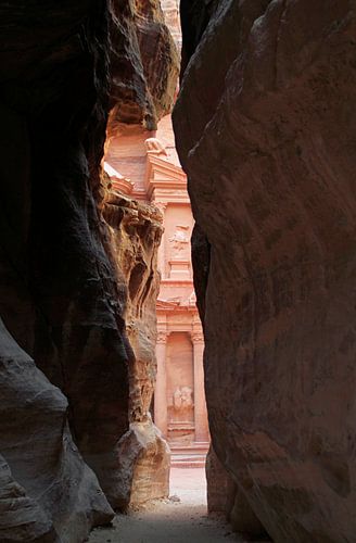De ingang van Petra in Jordanië