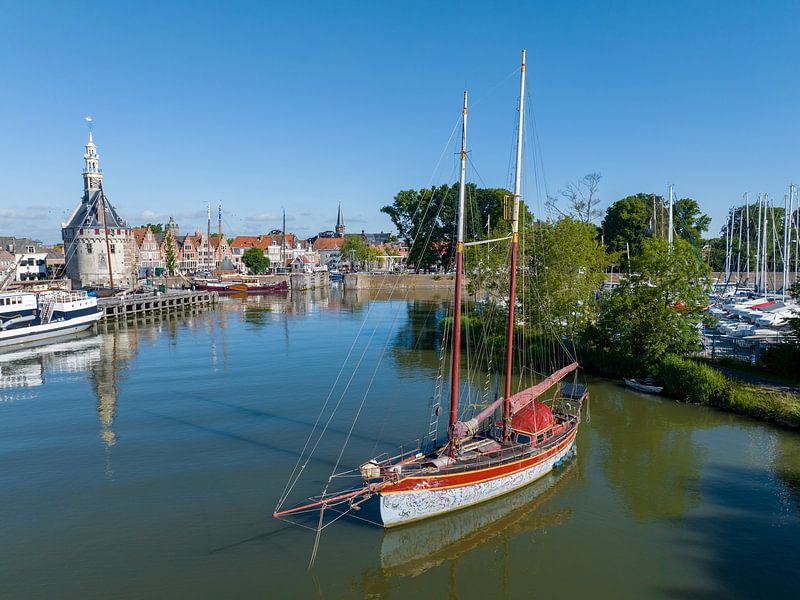 Bateau graffiti dans le port de Hoorn par Drocean