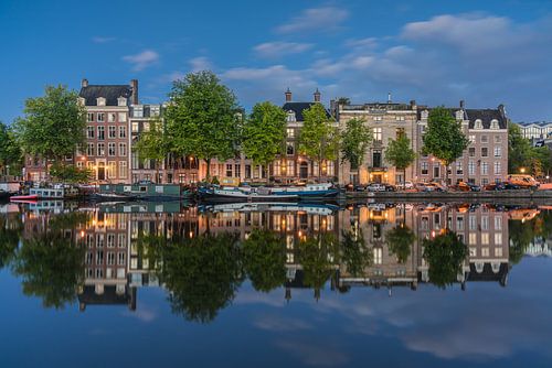 Amstel spiegel blauwe uur