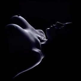 Aesthetic nude image by Alex Neumayer