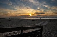 Zonsondergang op het strand van Nieuwpoort in Belgie
