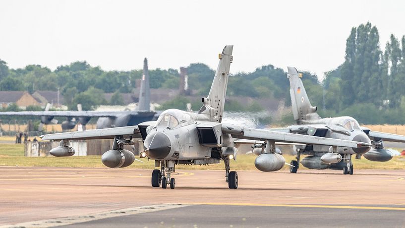 Tornado italien et allemand en une seule image. par Jaap van den Berg