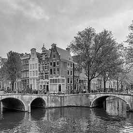 Bruggen over de Keizersgracht en Leidsegracht – Amsterdam van Tony Buijse
