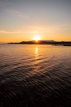 Sonnenaufgang über dem Meer auf Korfu