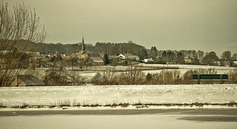 Holset in de sneeuw by John Kreukniet