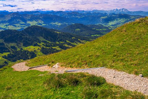Sentier de randonnée sur le Hochgrat près d'Oberstaufen dans l'Allgäu