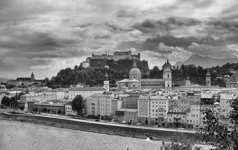 Salzburg skyline van Richard Driessen