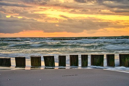 Zonsondergang op het strand van Zingst, romantisch