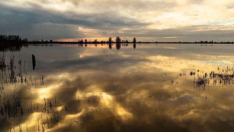 Une large plaine d'eau par Floris van Woudenberg