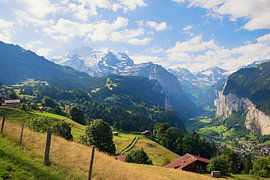 Lauterbrunnental und Jungfrau, Schweizer Alpen von SusaZoom