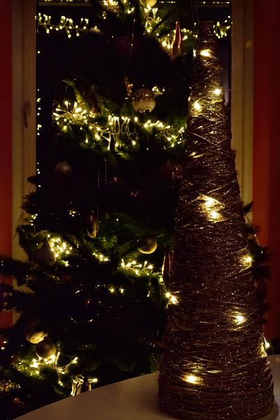 Christmas lights by Frank's Awesome Travels