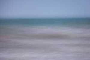 De zee op een storm dag