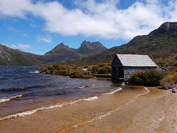 Cradle Mountain & Taubensee in Tasmanien von Ryan FKJ