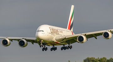 Landing Emirates Airbus A380-800. by Jaap van den Berg