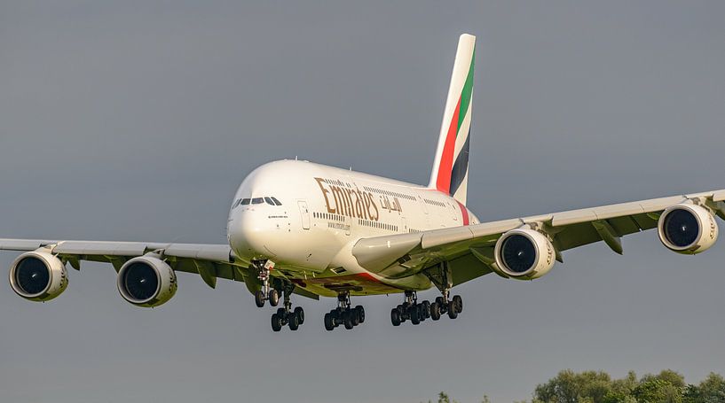 Landing Emirates Airbus A380-800. by Jaap van den Berg