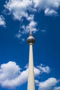 Television tower in Berlin van Rico Ködder