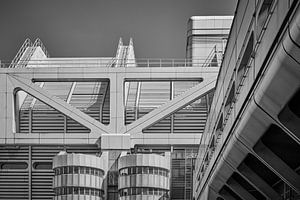 Hightech-Architektur in Schwarzweiß