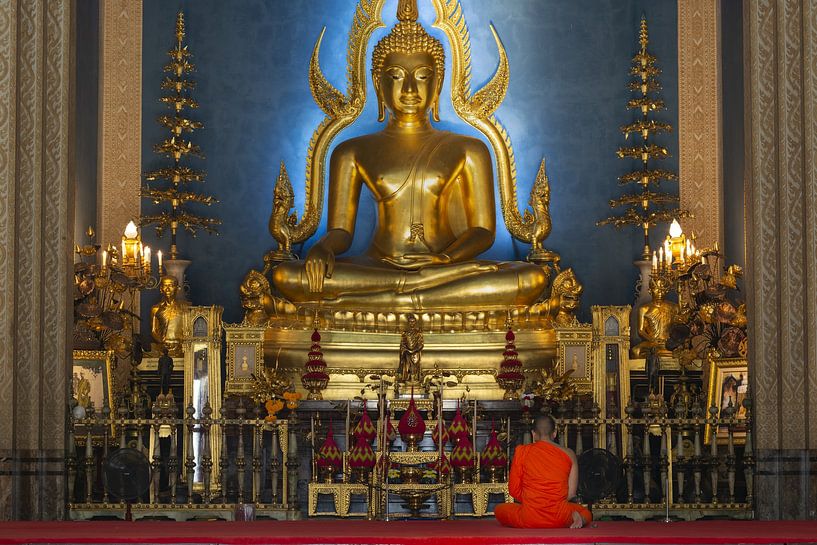 Meditatie, Wat Benchamabophit, Bangkok van Walter G. Allgöwer