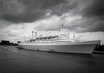 SS Rotterdam in zwart-wit van Mylène Amoureus