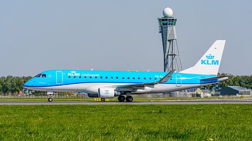 KLM Cityhopper Embraer ERJ-175 Passagierflugzeug.