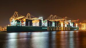 Containerschiff Ever Acme von Evergreen.