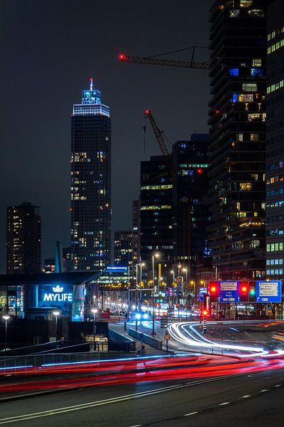 Zalmhaventoren in de nacht van Jeffrey van Hulst
