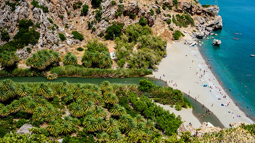 Preveli Beach mit Palmenwald auf Kreta, Griechenland