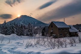 Sunset in the land of the rising sun, Japan. by Hidde Hageman