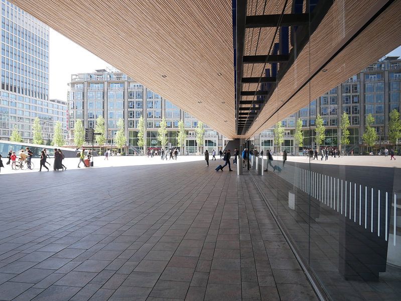 Rotterdam Centraal Station en Groothandelsgebouw van Sarith Havenaar