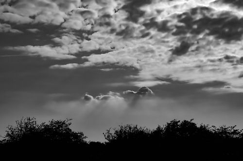 Uitlopende wolk