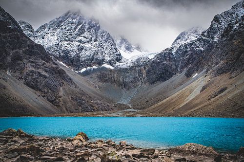 Joyau turquoise de la masse glaciaire