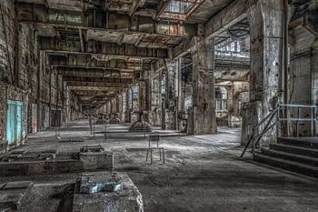 Halle in verlassener Fabrik irgendwo in Deutschland